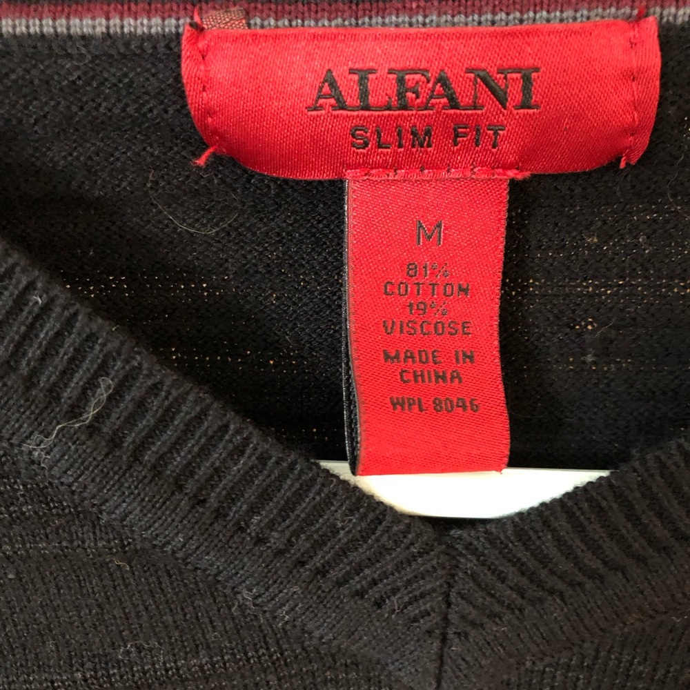 Men’s black Alfani slim fit lightweight sweater sized medium - Picture 5 of 8